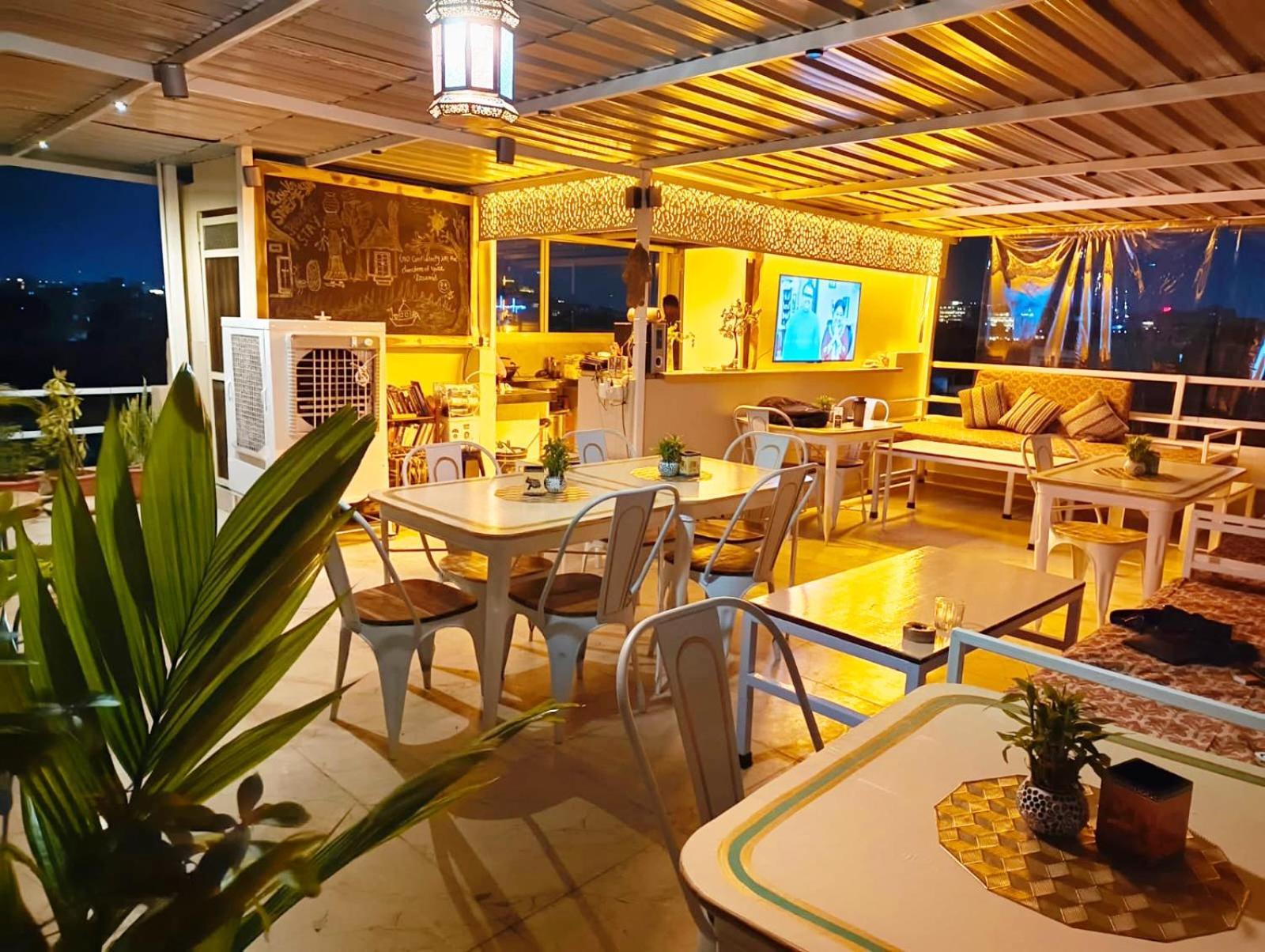 Rising Shemesh Home Stay Udaipur Eksteriør billede
