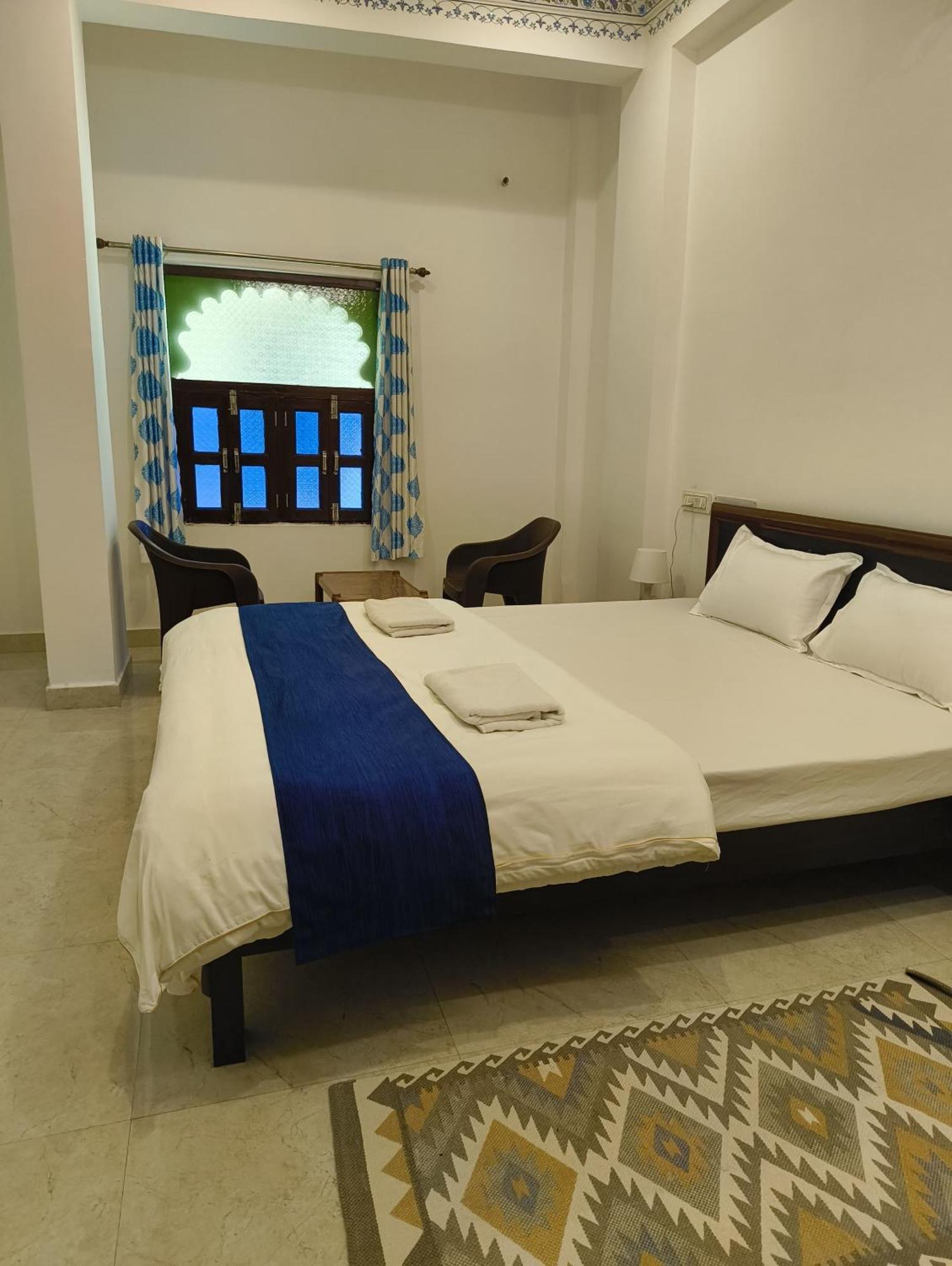 Rising Shemesh Home Stay Udaipur Eksteriør billede