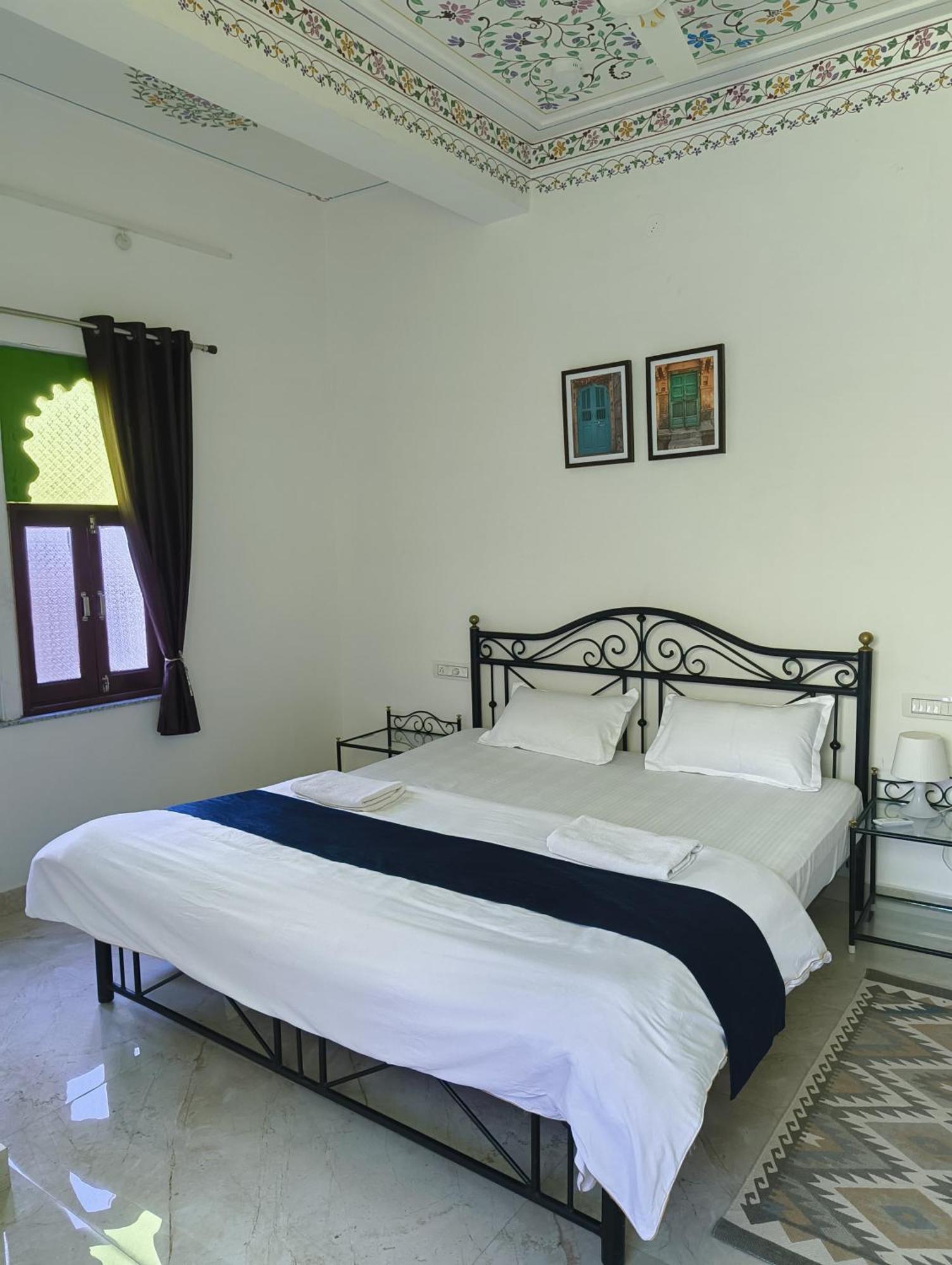 Rising Shemesh Home Stay Udaipur Eksteriør billede