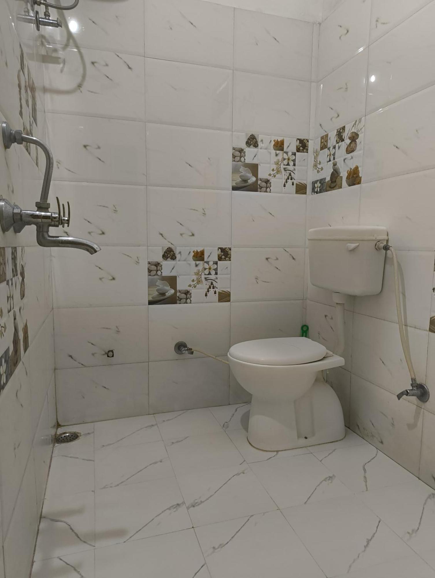 Rising Shemesh Home Stay Udaipur Eksteriør billede