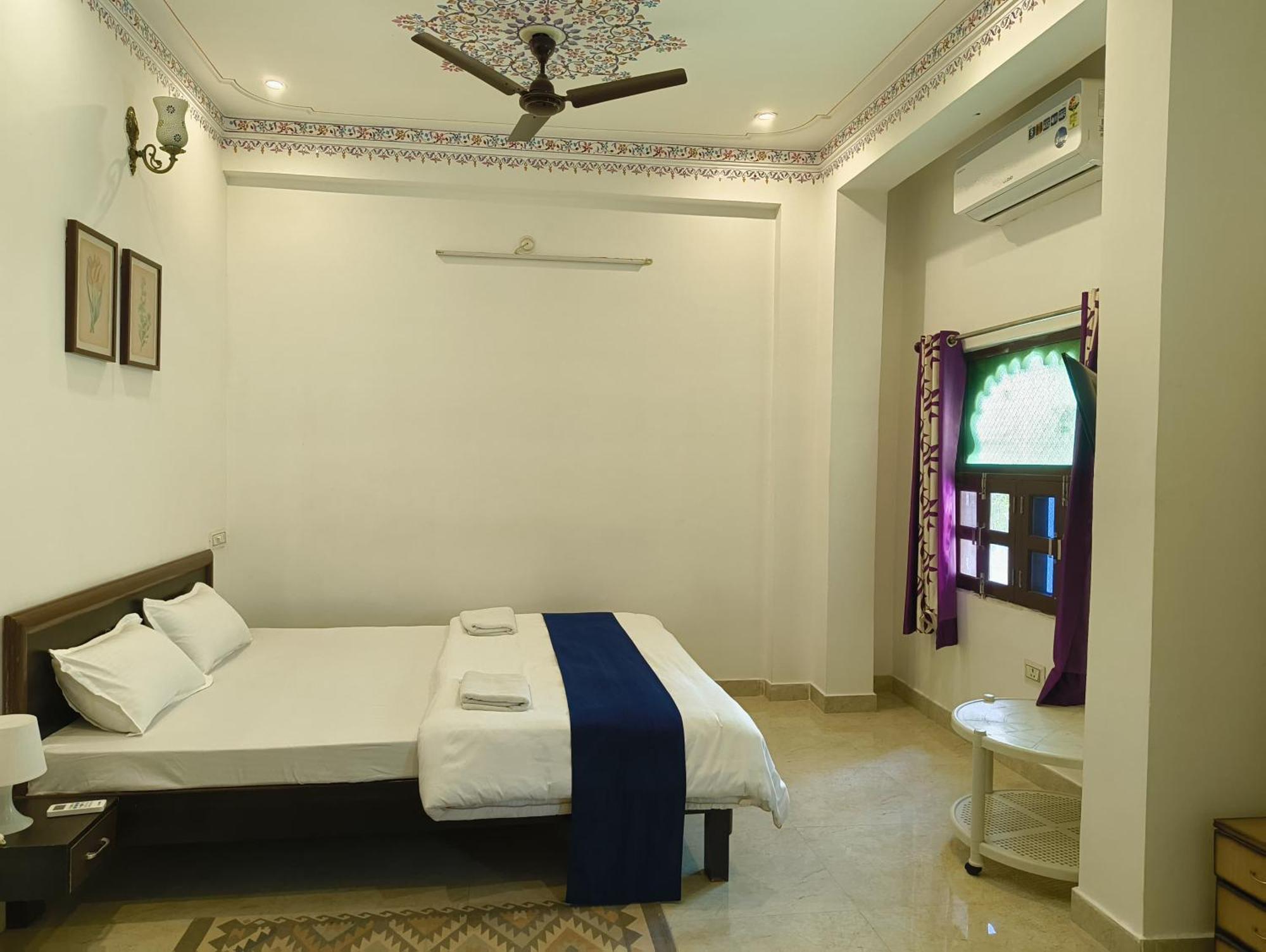 Rising Shemesh Home Stay Udaipur Eksteriør billede